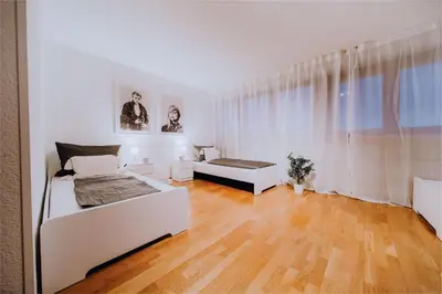 Ein Bett oder Betten in einem Zimmer der Unterkunft Große 3 Zimmer Ferienwohnung Koblenz Wallersheim mit PKW Stellplatz