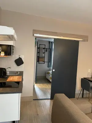 Ein Bett oder Betten in einem Zimmer der Unterkunft Excellent house