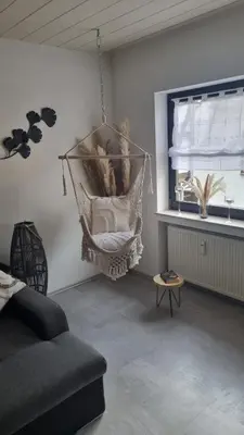 Ein Sitzbereich in der Unterkunft 2-Zimmer Wohnung 80qm bis 4Pers.