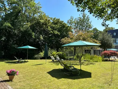 Ein Garten an der Unterkunft Altes Forsthaus Boppard