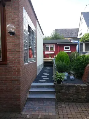 Das Gebäude in dem sich das Ferienhaus befindet