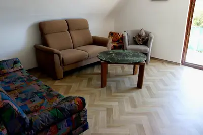 Ein Sitzbereich in der Unterkunft Haus Brückenblick