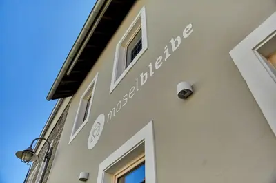 Ein Zertifikat, Auszeichnung, Logo oder anderes Dokument, das in der Unterkunft NEU!!! Moselbleibe Winzerhaus Kues ausgestellt ist