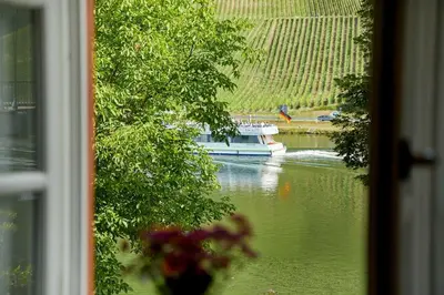 Blick auf einen Fluss in der Nähe der Ferienwohnung