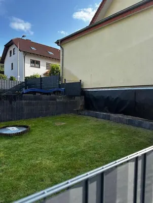 Ein Garten an der Unterkunft Casa Di Monaco