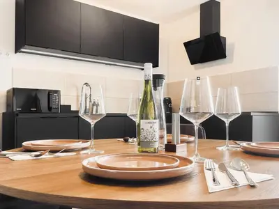 Getränke in der Unterkunft NOVA Romantic Luxus Relax Apartments mit Sauna, Nürburgring, Adenauer Forst