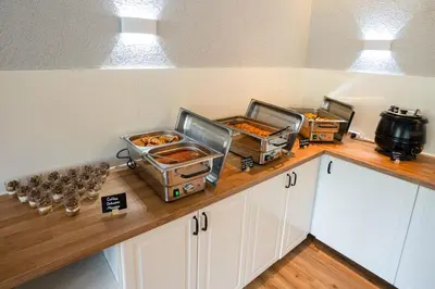 Küche/Küchenzeile in der Unterkunft besttime Hotel Boppard